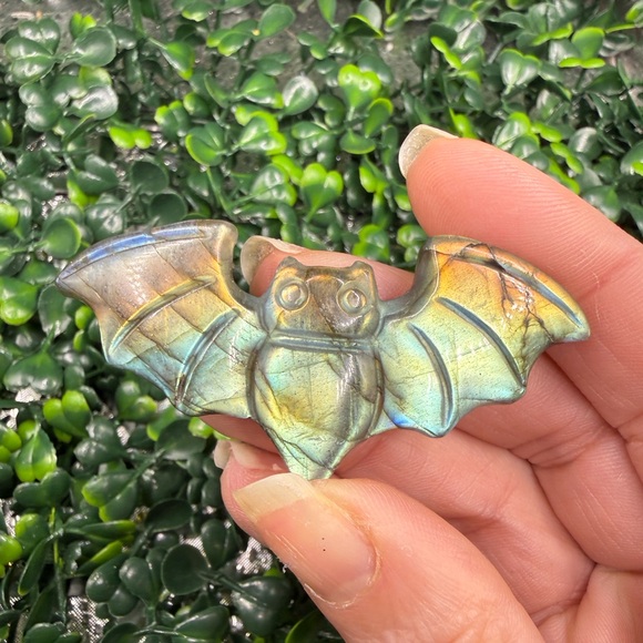 Flashy Labradorite Bat Carving - Picture 6 of 6